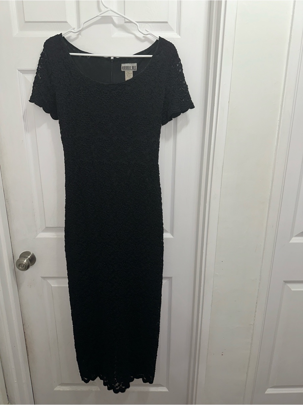 Robbie Bee Vintage Black Lace Midi /Maxi Dress w/satin tie